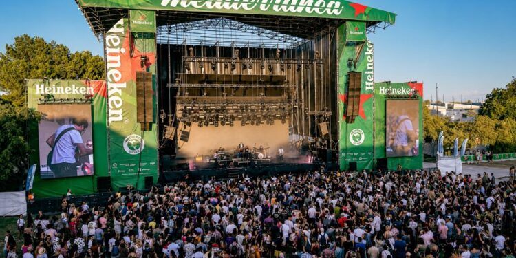 El Festival Mediterránea 2026 convertirá a Gandía en el paraíso del indie con tres días de música y la despedida de Love of Lesbian