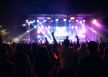 Cullera llena las noches de verano con conciertos gratuitos y actividades infantiles para toda la familia