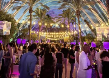 Más de 40 bodegas y productores llevarán los vinos de Requena a L’Umbracle en una gran fiesta gastronómica