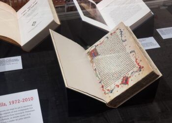 Una exposición gratuita en Valencia reúne por primera vez todas las ediciones del Llibre dels fets de Jaume I