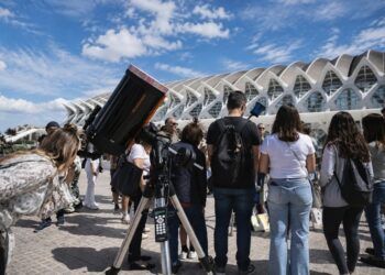 El Museu de les Ciències prepara una observación solar gratuita y una charla sobre el gran eclipse del verano