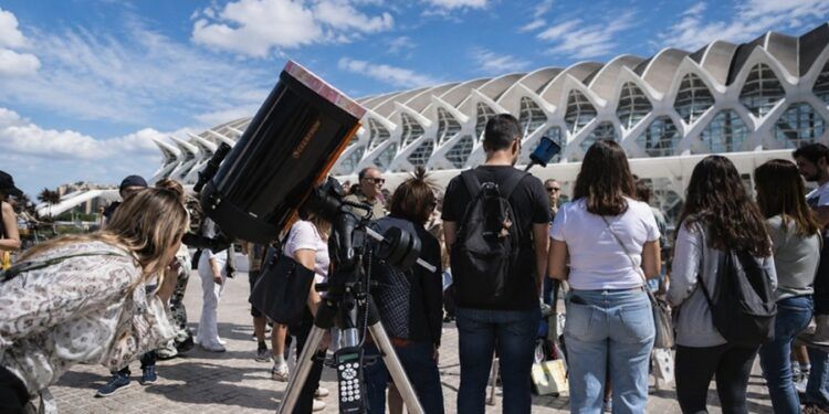 El Museu de les Ciències prepara una observación solar gratuita y una charla sobre el gran eclipse del verano