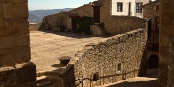 Qué hacer en Culla este verano: minas subterráneas, un pueblo medieval, estrellas y naturaleza en el corazón del Alt Maestrat