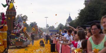 El Ayuntamiento de Valencia abre el plazo para apuntarse al sorteo de los palcos de la Batalla de Flores 2026