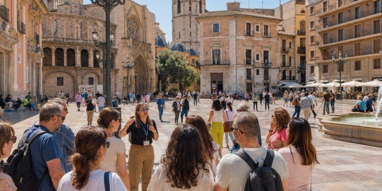 Valencia celebra el Día Internacional de las Lenguas de Signos con cinco rutas gratuitas tematizadas por la ciudad