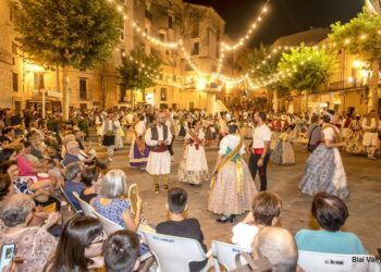 Las Fiestas de Sant Agustí de Bocairent 2026 llegan con danses, cabalgata, correfocs, pirotecnia y decenas de actividades