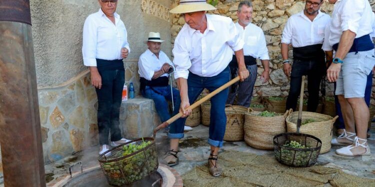 La escaldà de la pansa regresa a Llíber con una Fira del Llaurador repleta de tradición, oficios y actividades