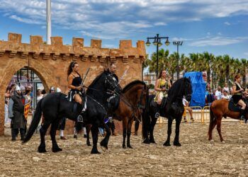 Los Moros y Cristianos del Marítimo de Valencia celebran 30 años de su gran Entrada y su estreno como Fiesta de Interés Turístico Local