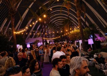 La Noche de Vino y Música vuelve a Valencia con vinos valencianos, gastronomía y música en directo