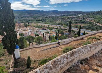 Sot de Ferrer estrena nuevas rutas guiadas gratuitas para descubrir su patrimonio, historia y relación con el río Palancia