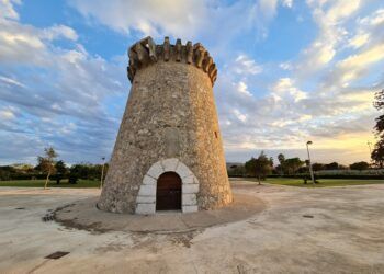 La Torre de Piles abre sus puertas en agosto con visitas guiadas gratuitas para conocer el interior de este histórico monumento
