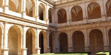 La Biblioteca Valenciana organiza dos clubes de lectura gratuitos en el Monasterio de San Miguel de los Reyes de Valencia