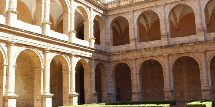 La Biblioteca Valenciana organiza dos clubes de lectura gratuitos en el Monasterio de San Miguel de los Reyes de Valencia