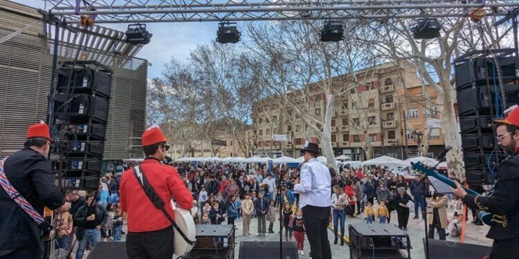 Cultura als Barris 2026 programa más de 100 actuaciones culturales gratuitas en 24 barrios de Valencia