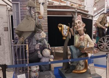 Un centro comercial de Valencia se llena de ninots, talleres y tradición fallera con las jornadas gratuitas “Fent Falla”