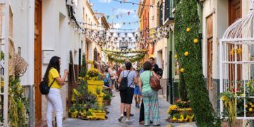 Ayora celebra 25 años de su gran fiesta de la miel con cinco días de feria, gastronomía, patrimonio y actividades