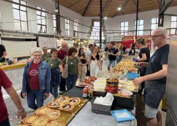 Tasta La Plaça regresa al Mercat de Sueca con dos días de tapas y gastronomía local a precios populares y espectáculos gratuitos
