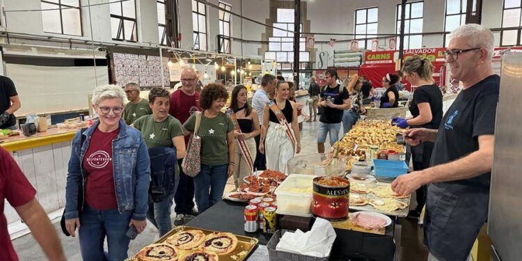 Tasta La Plaça regresa al Mercat de Sueca con dos días de tapas y gastronomía local a precios populares y espectáculos gratuitos