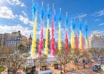 Valencia prepara un 9 d’Octubre muy especial con pirotecnia, moros y cristianos y una procesión única
