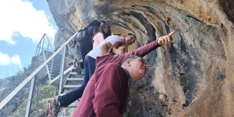 Salem retoma en otoño las visitas guiadas gratuitas a los abrigos rupestres del Barranc de les Coves