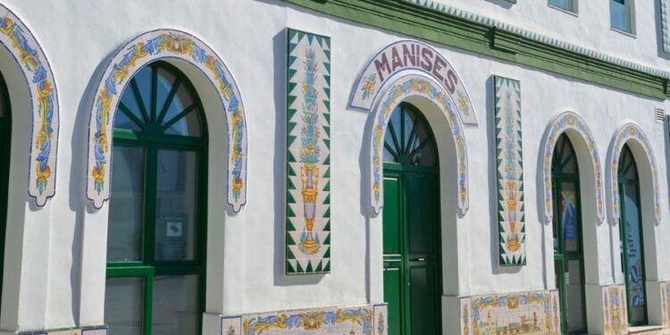 Open House Valencia vuelve a Manises con visitas guiadas gratuitas a edificios históricos, rutas urbanas y actividades culturales