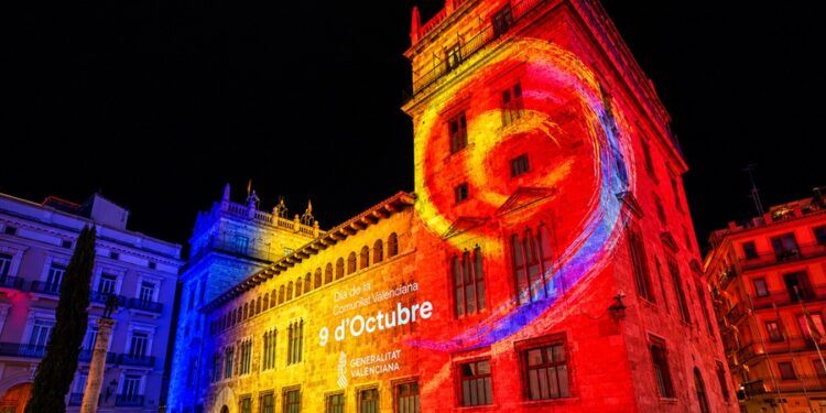 La Generalitat celebra el 9 d’Octubre en Valencia con puertas abiertas en el Palau, degustaciones gratuitas y un videomapping 360°