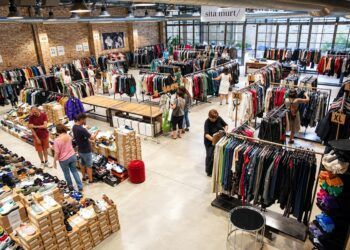 El mercado efímero de moda más grande de Valencia vuelve este otoño con más de 25.000 prendas con hasta un 70 % de descuento